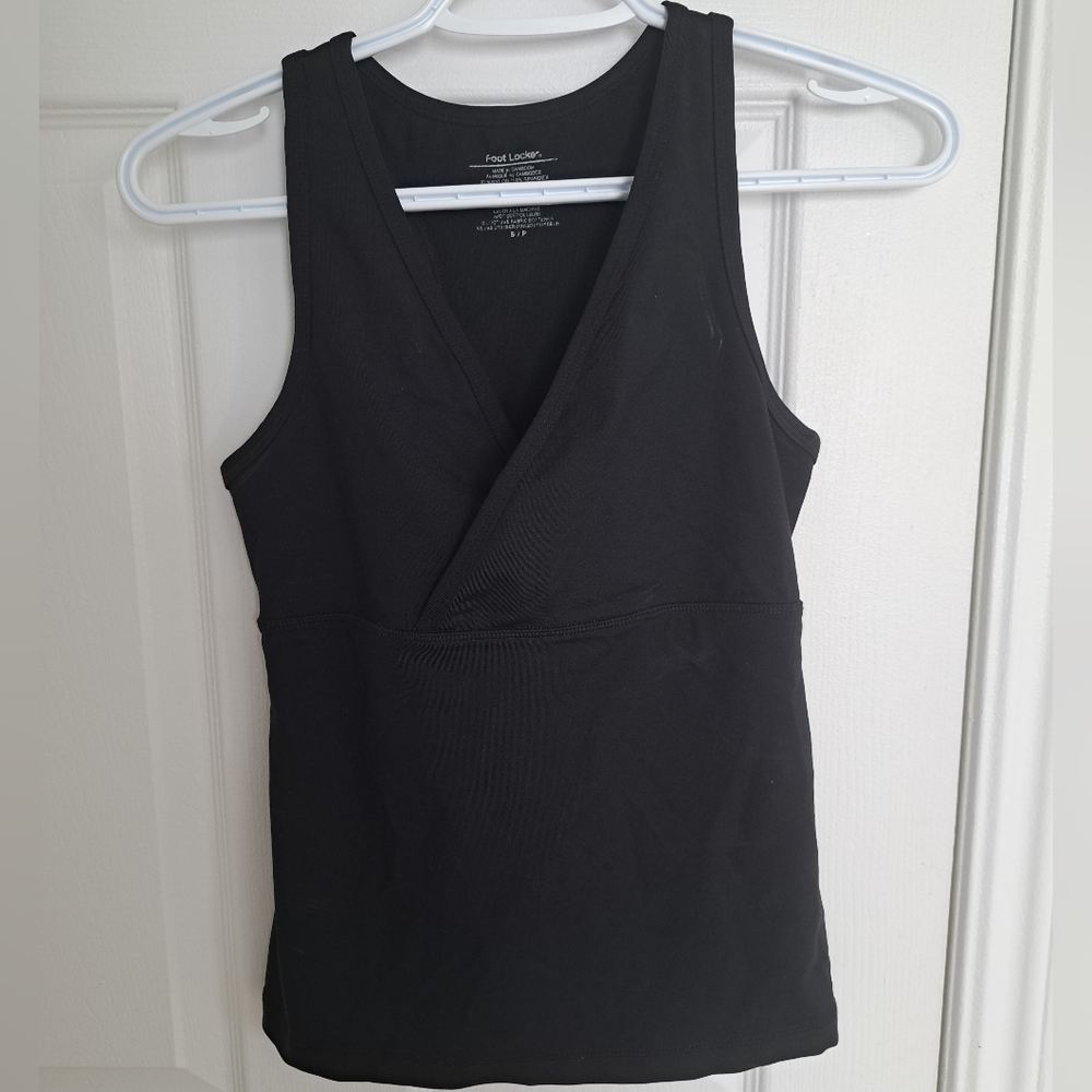 Footlocker Athletic Top Size Small